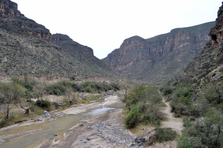 Se dijo que se colocaron módulos de información en el lecho del Río Aguanaval en el ejido Juan Eugenio, puente canal en el ejido Jalisco, la presa en el ejido La Flor de Jimulco, Cañón del Realito, Cañón de la Cabeza y Barreal de Guadalupe. (ARCHIVO)