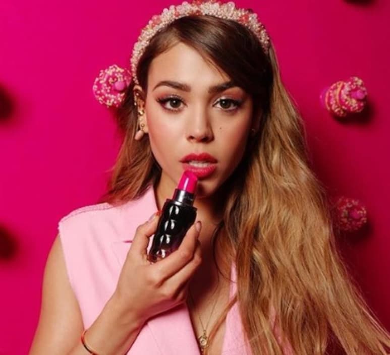 Danna Paola deslumbra con sensual lencería en Instagram