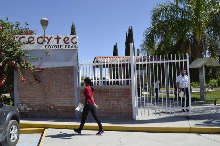 El Cecytec plantel Coyote registra en promedio 12 estudiantes embarazadas en el ciclo escolar. (EL SIGLO DE TORREÓN/EDITH GONZÁLEZ)