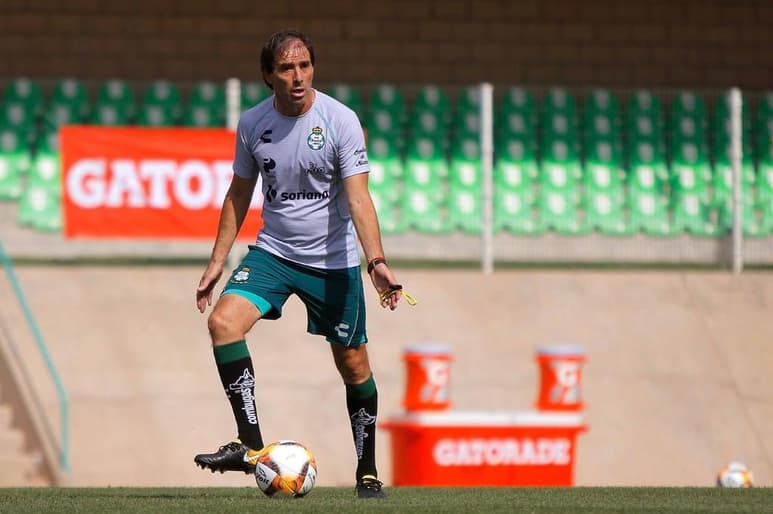 El uruguayo Almada expresó que a pesar de estar eliminados de liguilla, es un partido en el que los jugadores deberán sacar su profesionalismo. (EL SIGLO DE TORREÓN)