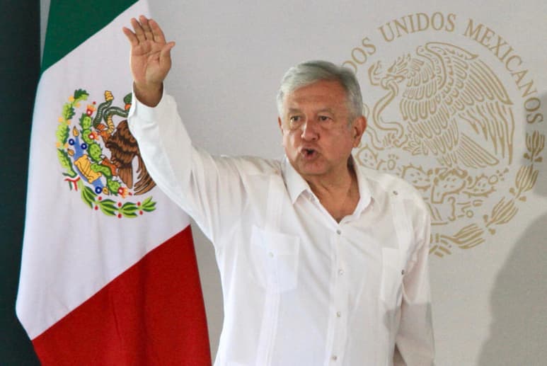 López Obrador indicó que podría hablar por teléfono con los presidentes o jefes de Estado de los tres países para pedirles ayuda en los trabajos de excavación. (NOTIMEX)