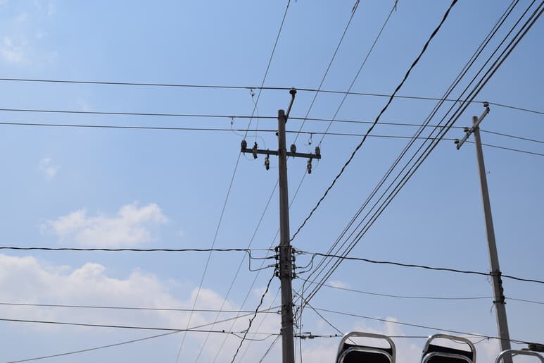Unas 70 manzanas abarcará el proyecto para sustituir el tendido de cable eléctrico en la zona Centro de Gómez Palacio.