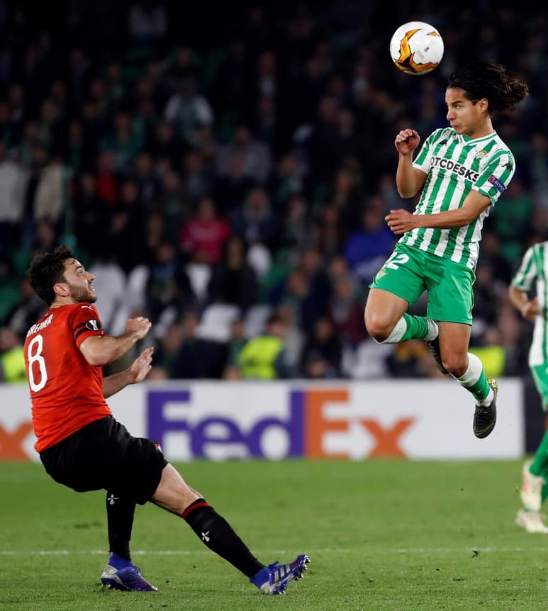El extremo izquierdo de 18 años, que con la selección mexicana se medirá a la campeona sudamericana, Ecuador, la subcampeona europea, Italia, y Japón, aseguró en declaraciones a la web de la FIFA que tienen 'un muy buen equipo'. (ARCHIVO)