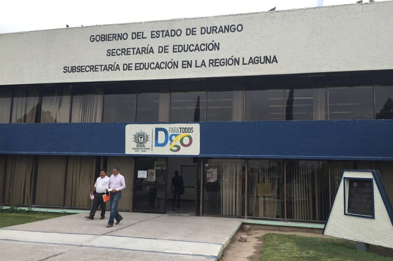 Reconocerán a maestros que cuenten con una trayectoria desde los 10 hasta los 50 años de servicio. (EL SIGLO DE TORREÓN)