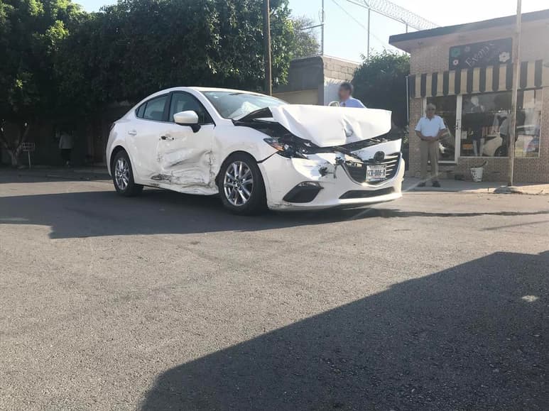 Los daños materiales fueron cuantiosos ya que uno de los vehículos fue considerado como pérdida total.(EL SIGLO DE TORREÓN)