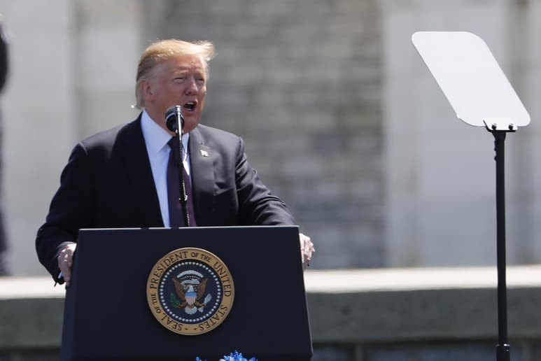 El presiente Trump, además se enfrenta a la oposición de amplios sectores del Congreso, incluidos elementos de su propio partido, el republicano, y de los mismos fabricantes de vehículos. (EFE)