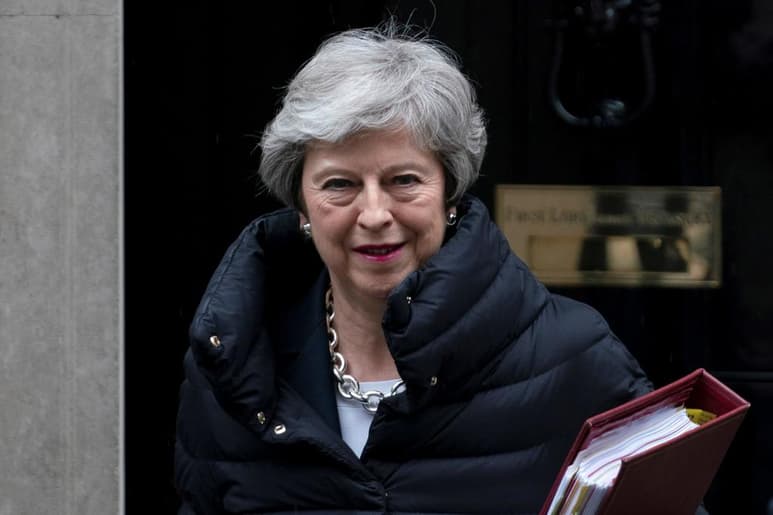 La 'premier' aludió al término de las conversaciones con el partido opositor después de que su líder, Jeremy Corbyn, las diera por zanjadas sin haber logrado un acuerdo. (ARCHIVO)