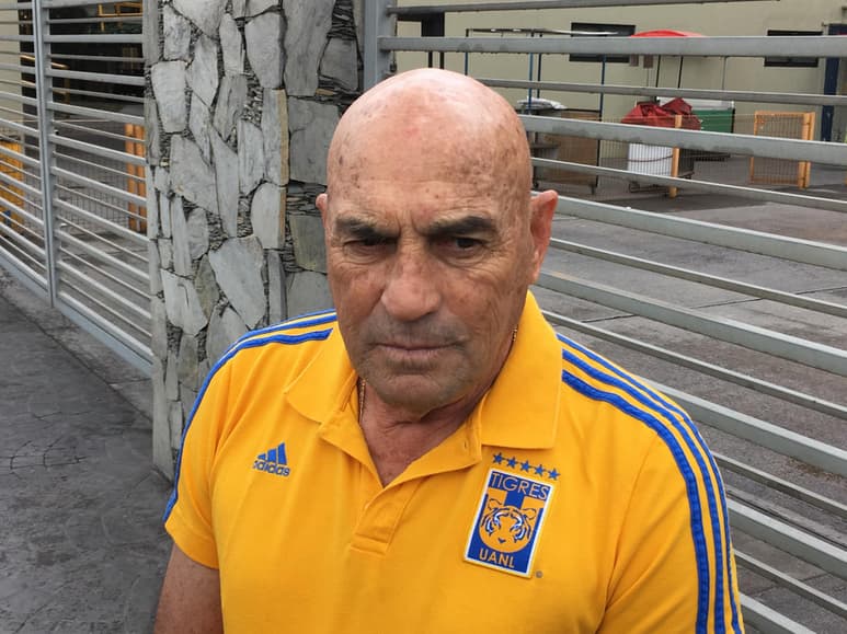 Batocletti se quedó a vivir en Monterrey, donde se naturalizó mexicano y fue entrenador de los equipos de hombres y el de mujeres de Tigres. (ARCHIVO)