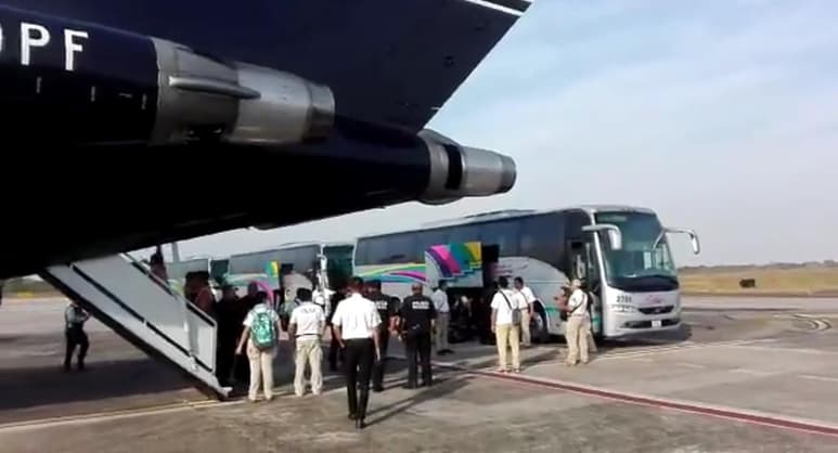 El Instituto Nacional de Migración (INM) en coordinación con el consulado de Honduras, repatriará esta mañana a 106 personas que tenían una condición de estancia irregular en México. (ESPECIAL)