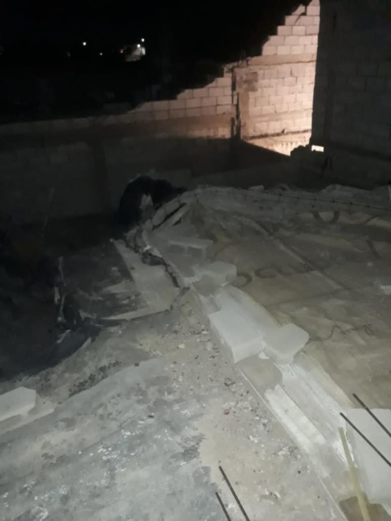 Los elementos llevaron a cabo un recorrido por la zona para evaluar los daños y descartar algún otro derrumbe. (EL SIGLO DE TORREÓN)