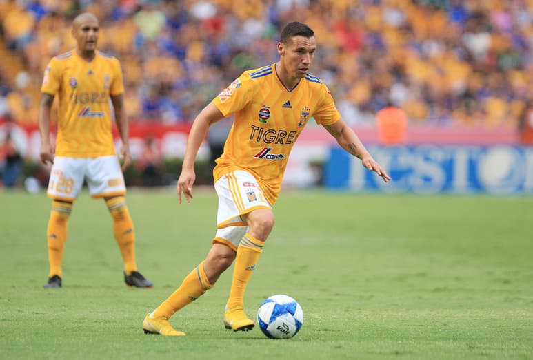 El mediocampista Jesús Dueñas estuvo de baja durante la vuelta de la semifinales entre Tigres y Rayados tras sufrir un golpe en la cabeza.