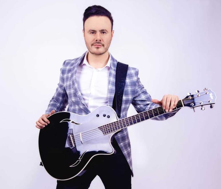 Compositor. El tema Todo cambió le abrió las puertas a José Luis Roma en la industria; No lo beses y Me cambiaste la vida son las de más fama. (ESPECIAL)