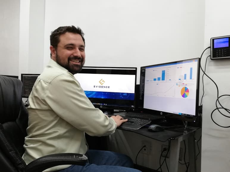 Jorge Gidi Talamás, desarrolla una nueva tecnología, un sistema que buscará cambiar el paradigma de software de negocios. (ARCHIVO)