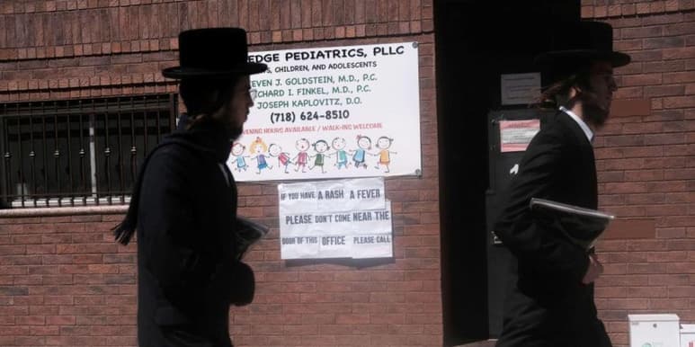 La comunidad judía ortodoxa de NY ha sido de las más afectadas por su rechazo a las vacunas.