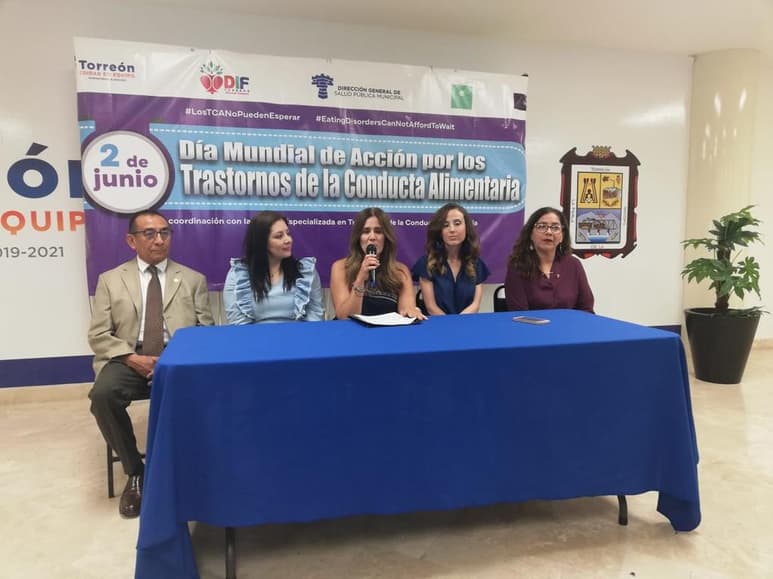Autoridades del DIF y de la Unidad Especializada en Trastornos de la Conducta Alimentaria informaron sobre los eventos que se tienen planeados de manera simultánea en otras ciudades.
(EL SIGLO DE TORREÓN)