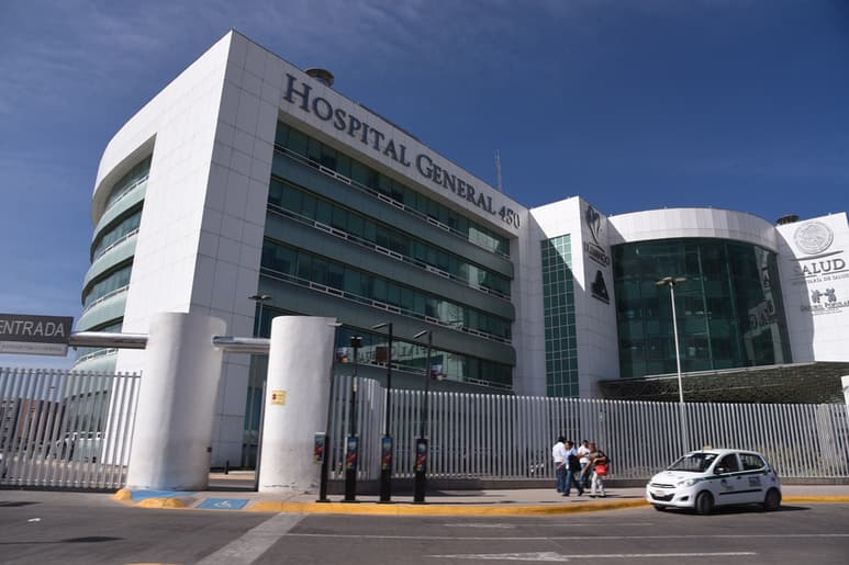 Hombre es localizado sin vida en su casa, era minusválido y acudía con el psiquiatra; su cadáver fue enviado al Semefo.