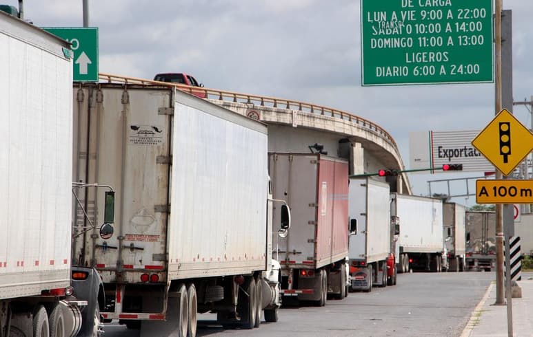 Señalan que es importante que el gobierno mexicano se defienda ante amenazas de incrementos unilaterales de aranceles de los productos que se exportan a la Unión Americana. (ARCHIVO)