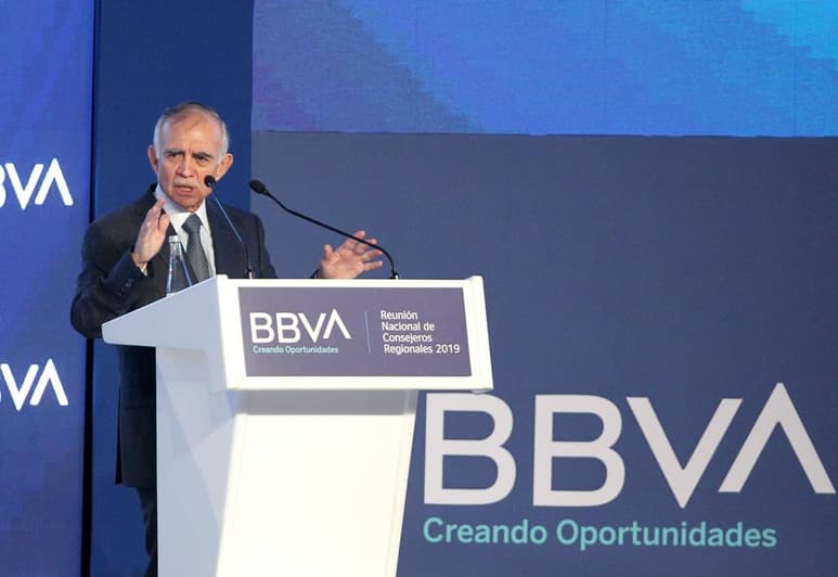 Alfonso Romo, jefe de la Oficina del presidente mexicano, Andrés Manuel López Obrador, defendió este martes que las empresas privadas deben participar en el desarrollo del sector energético mexicano. (EFE)
