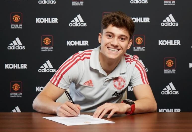 El volante galés se muestra entusiasmado de fichar con el Manchester United. (ESPECIAL)
