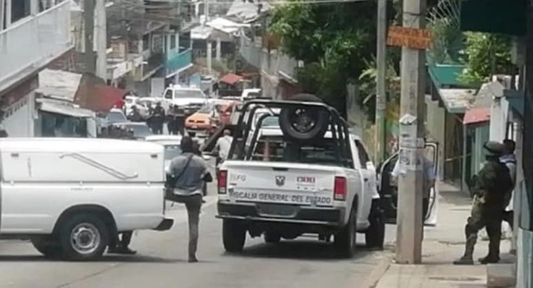En un comunicado, la dependencia estatal señaló que los elementos policiales fueron atacados a balazos cuando realizaban trabajos de campo e investigación por denuncias anónimas por el delito de extorsión. (ESPECIAL)
