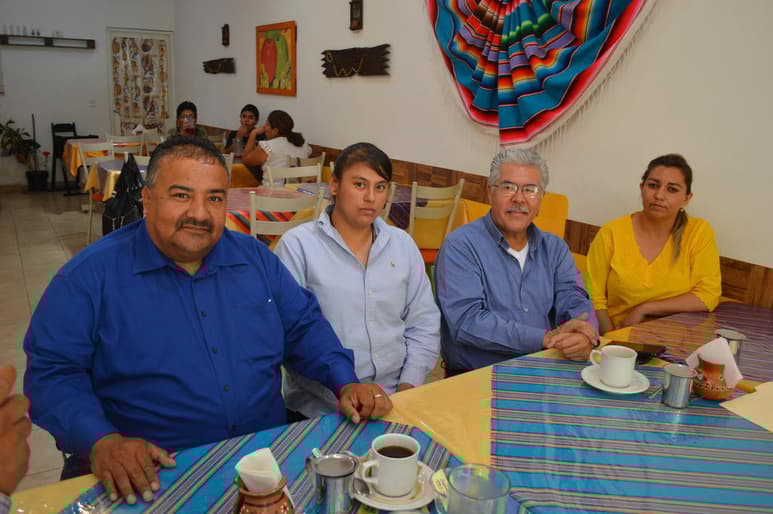 Para el diputado local, del Partido del Trabajo, Mario Delgado Mendoza -quien dirige la Comisión Ejecutiva Municipal de este partido- en Lerdo y en el Estado de Durango perdió la democracia y ganó el que repartió mas dinero en la pasada contienda electoral. (EL SIGLO DE TORREÓN)