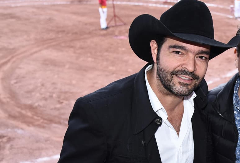 Montera aclaró que tuvo una diferencia con su exesposa Carolina, y ella tomó la decisión de pedir que el cantante no se acercara, pero a ella, no a sus hijas. (ARCHIVO)