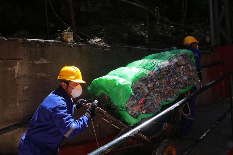 La pobreza y el hambre son factores que influyen en las labores de reciclaje. (ARCHIVO)