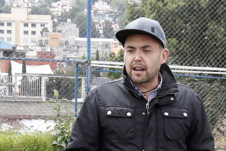 En el audio se escucha decir a Clark que no necesitó ayuda de contención, pero que durante cuatro días recurrió a las drogas y que fue acosado por fotógrafos que se metieron a su casa para obtener una imagen. (ARCHIVO)