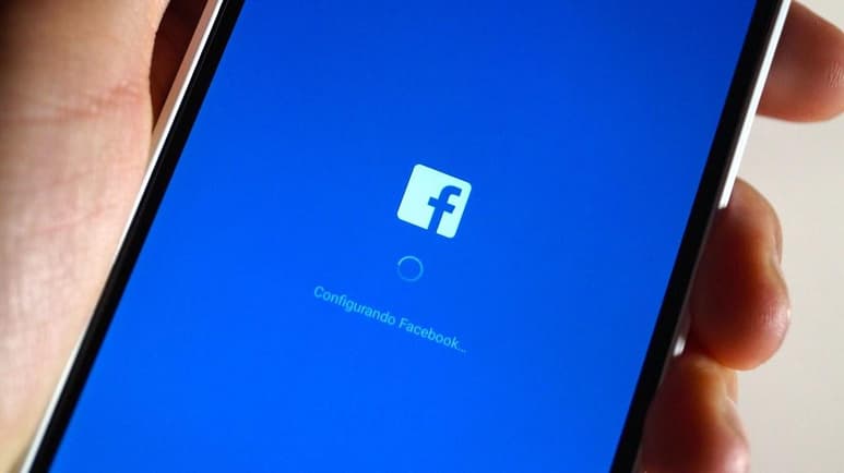 Por su parte, la empresa estadounidense de redes sociales aseguró que cumple con sus obligaciones de transparencia bajo la ley alemana. (ESPECIAL)