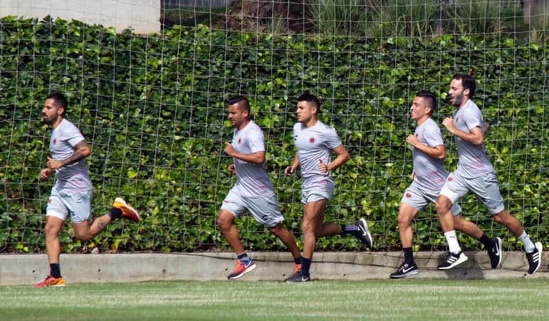 Los futbolistas han preferido llevar su problema de manera interna. (ESPECIAL)