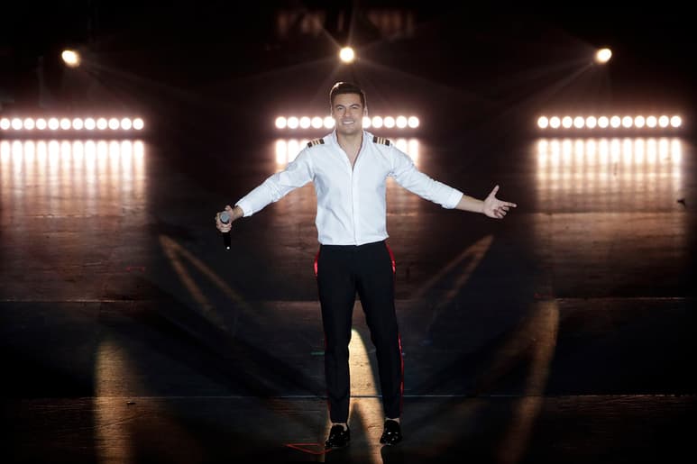 Unidos. Carlos interpretó en teatro a 'Simba' y ahora hará lo propio en la película live-action. (ARCHIVO)