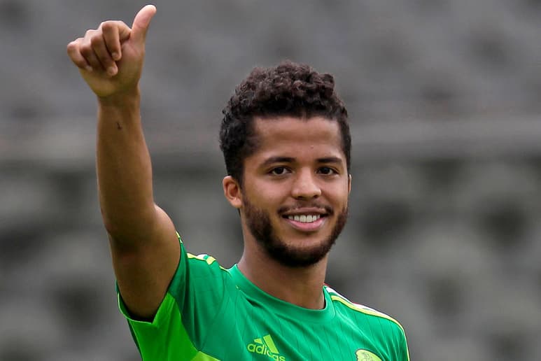 Gio terminó su paso con el LA Galaxy porque no aceptó que le bajaran el sueldo, por lo que no juega un partido oficial desde octubre del año pasado. (ARCHIVO)