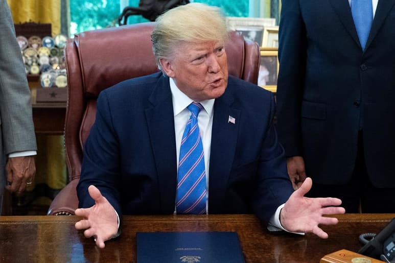 Preguntado por algún otro ejemplo del liderazgo medioambiental de Trump, Wheeler mencionó los esfuerzos estadounidenses para reducir los residuos de plástico en los mares, una iniciativa que ha permitido a Washington dirigir sus críticas a China, el país más contaminante en ese aspecto. (ARCHIVO)