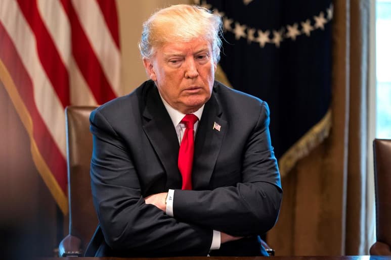 'La gente viene y me dice, 'señor, no puedo seguirle'. Hacen que sea absolutamente imposible. No vamos a permitirlo', advirtió Trump. (ARCHIVO)