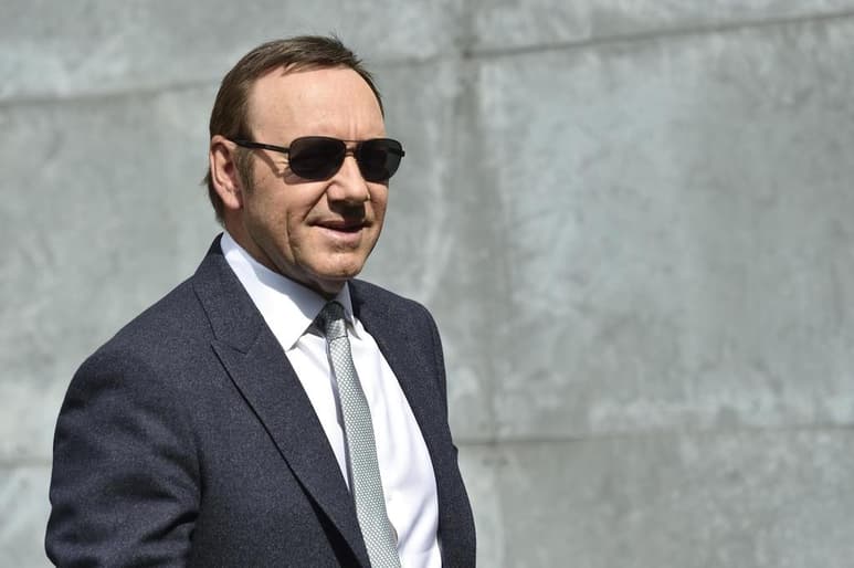 Spacey, de 59 años de edad, se declaró en enero pasado inocente de los cargos. (ARCHIVO)