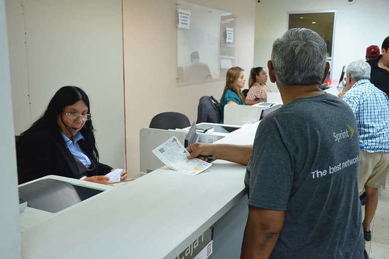 Señala el regidor Ignacio Corona que boletas de infracción cuentan con una incorrecta fundamentación legal; Municipio lo niega. (FERNANDO COMPEÁN)