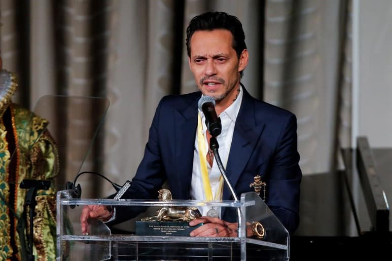 El cantante neoyorquino de padres puertorriqueños Marc Anthony se unió este domingo al grupo de artistas que piden la renuncia del gobernador de la isla caribeña, Ricardo Rosselló, por su participación en un chat de miembros del Ejecutivo en el que se insulta a la oposición y a figuras conocidas. (ARCHIVO)