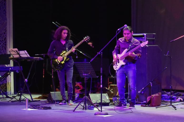 Virtuoso. Omar Padilla (derecha) impartirá un nuevo ciclo del taller de jazz en el centro cultural Pablo C. Moreno.