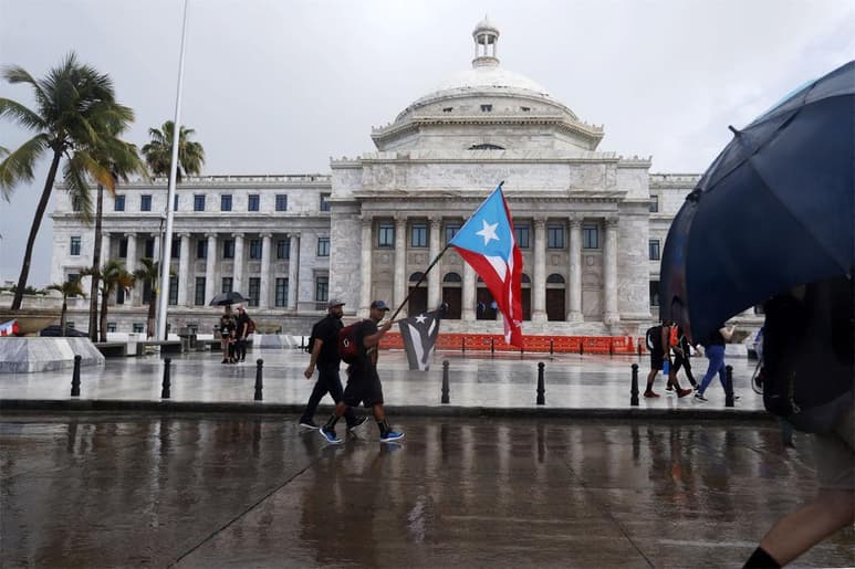 La Constitución prevé que el sucesor en estos casos debería ser el secretario de Estado, pero el exjefe de esa cartera, Luis Rivera, dimitió al conocerse el contenido de un chat privado. (ARCHIVO)