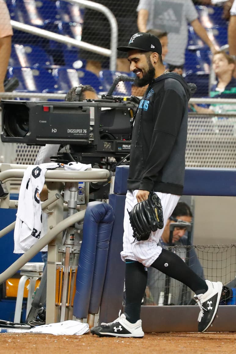 Sergio Romo llega a un equipo que podría jugar playoff. (AP)
