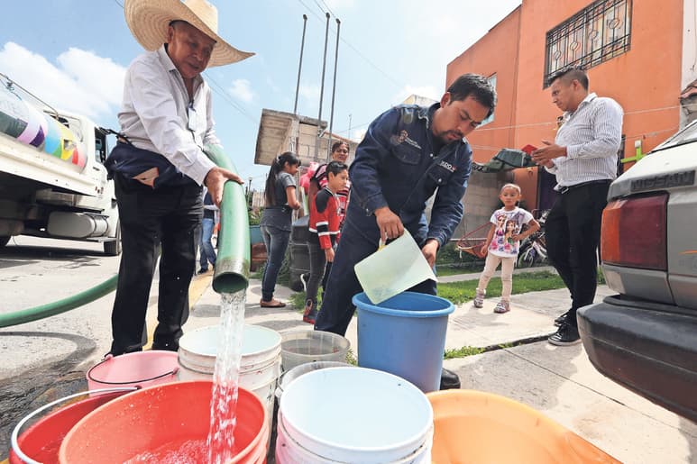 La población más rica en América Latina y el Caribe tiene el 23 por ciento de cobertura de agua potable con servicio básico. (EL UNIVERSAL)