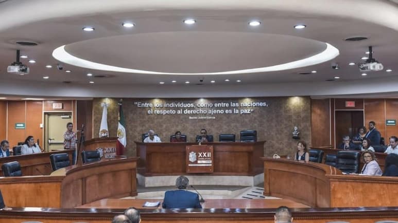 Integrantes de la agrupación Artículo 39 Pro BC denunciaron ante la Procuraduría General de Justicia del Estado (PGJE), al presidente del Congreso de Baja California, el priista Benjamín Gómez, por los presuntos sobornos que le ofrecieron para aprobar la “Ley Bonilla”. (ARCHIVO)