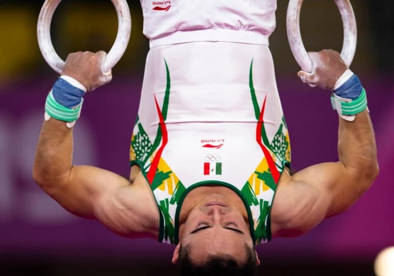 El gimnasta mexicano Fabián de Luna ganó la medalla de oro en anillos al sumar 14.500 puntos. (NOTIMEX)