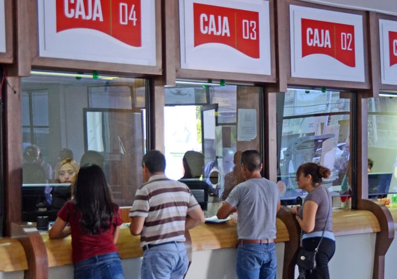 El director de Ingresos dijo que se cuenta con cajas en la Tesorería Municipal, en el edificio de la presidencia, pero también hay en Ley Jabonera, la Torre Eiffel, etc. (ARCHIVO)