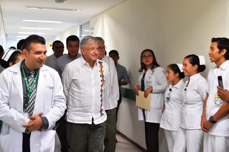 La Federación de Sindicatos de Trabajadores al Servicio del Estado (FSTSE) pidió la creación de 80 mil plazas para el sector salud. (ARCHIVO)