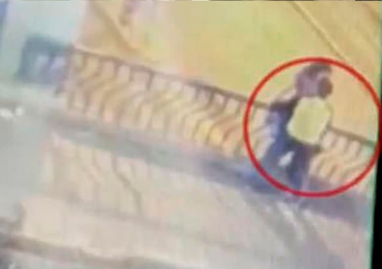 Video viral en redes sociales. (CAPTURA)
