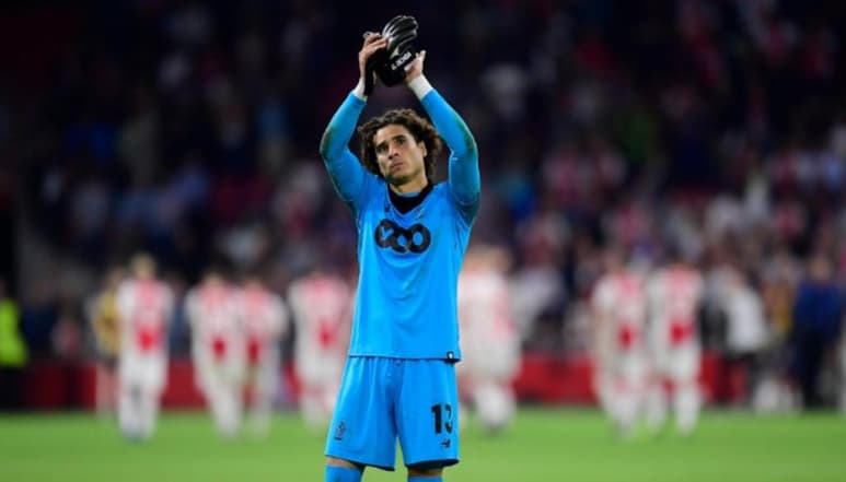 El Standard pretendía retener al ahora portero americanista, con una atractiva renovación hasta el 2023, pero sin éxito al ser otros los intereses de Paco. (ESPECIAL)