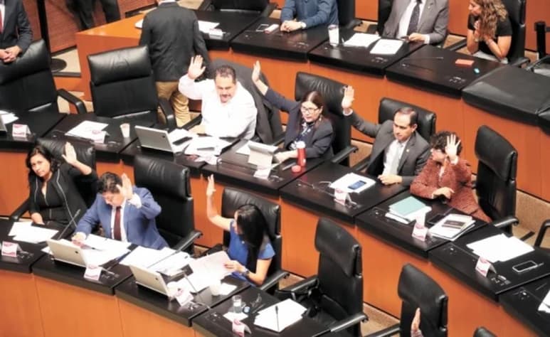 El proyecto de dictamen busca combatir a las empresas facturadoras de operaciones simuladas y a las que las deducen, es decir, firmas fantasma. (EL UNIVERSAL)
