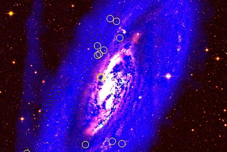Descubrió cúmulos globulares en la galaxia espiral Messier 106. (EFE)