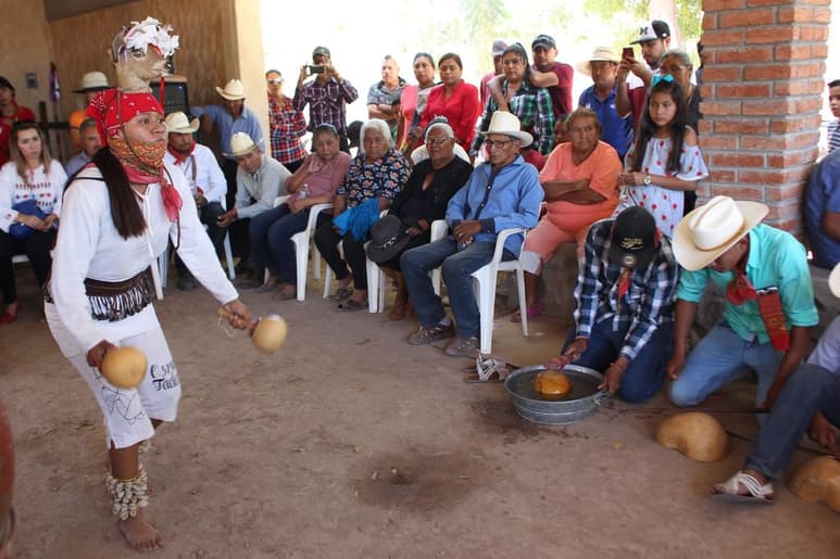 En el marco del Día Internacional de los Pueblos Indígenas, que se celebra este nueve de agosto, la Comisión Nacional de los Derechos Humanos (CNDH) hizo un llamado para que la población en general refrende su compromiso de erradicar la pobreza, exclusión, desigualdad, abusos y marginalidad que sufre este sector de la población. (ARCHIVO)